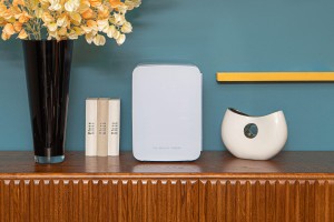 LODÓWKA KOSMETYCZNA 10L 12V Z FUNKCJĄ GRZANIA DO 50-65°C BIAŁA