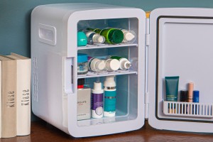 LODÓWKA KOSMETYCZNA 10L 12V Z FUNKCJĄ GRZANIA DO 50-65°C BIAŁA