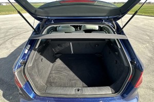 AUDI A3 8V 2013-2020 5-DRZWIOWY PÓŁKA BAGAŻNIKA 8V4867769