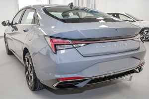 HYUNDAI ELANTRA VII CN 2020+ CHROMOWANA LISTWA TYLNEGO ZDERZAKA PRAWA 86698AA000