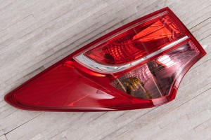 HYUNDAI SANTA FE III DM 2012-2015 PRZED FACELIFTINGIEM LAMPA KAROSERYJNA TYLNA LEWA 924012W030