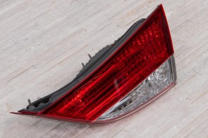 HYUNDAI ELANTRA V MD 2010-2013 PRZED FACELIFTINGIEM LAMPA KLAPY TYLNEJ PRAWA 924043X010