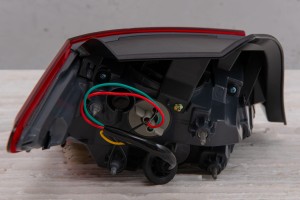 HYUNDAI ELANTRA VII CN 2020+ LAMPA KAROSERYJNA LED TYLNA PRAWA 5PIN 92402AA000