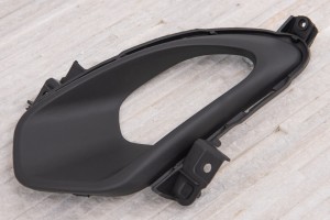 KIA CEED II JD 2012-2015 PRZED FACELIFTINGIEM RAMKA LAMPY PRZECIWMGIELNEJ PRZEDNIA LEWA 86563A2000