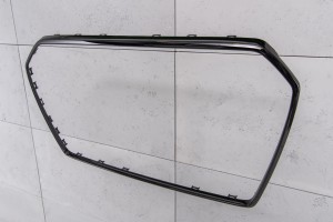 AUDI A6 C7 4G 2015-2018 PO FACELIFTINGU RAMKA GRILLA CZARNA 4G0807715