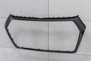 AUDI Q5 FY 2017-2020 PRZED FACELIFTINGIEM CZARNA RAMKA GRILLA 80A853651C