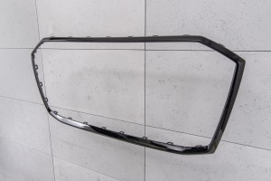 AUDI Q7 4M 2020+ PO FACELIFTINGU CZARNA RAMKA GRILLA 4M0853651AG