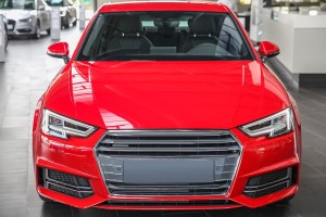 AUDI A4 B9 2015-2019 PRZED FACELIFTINGIEM RAMKA GRILLA CHROMOWANA 8W0853651D