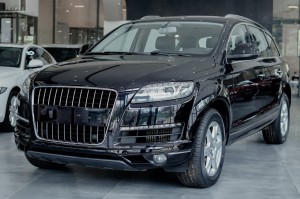 AUDI Q7 4L 2005-2015 CHROMOWANA RAMKA GRILLA 4L0853651A