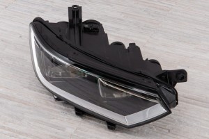 VOLKSWAGEN PASSAT B8 3G 2015-2019 PRZED FACELIFTINGIEM LAMPA PRZEDNIA PRAWA 3G1941006A