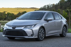 TOYOTA COROLLA XII E21 SEDAN 2019+ LAMPA PRZEDNIA LEWA 8117002T30 / 8117002T31 / 8117002U40