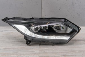 HONDA HR-V 2015 LAMPA PRZEDNIA LED PRAWA