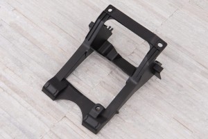 HONDA HR-V II RU 2015-2018 PRZED FACELIFTINGIEM WSPORNIK MOCOWANIE ATRAPY CHŁODNICY 71150T7JH00