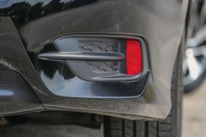 HONDA CIVIC X 2016-2019 PRZED FACELIFTINGIEM ZAŚLEPKA TYLNEGO HALOGENU PRAWA 71503TEAT00