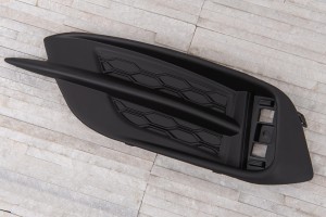 HONDA CIVIC X 2016-2019 PRZED FACELIFTINGIEM ZAŚLEPKA TYLNEGO HALOGENU PRAWA 71503TEAT00