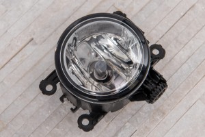 JEEP CHEROKEE V KL 2014-2018 / JEEP COMPASS II MP 2017-2020 LAMPA PRZECIWMGIELNA PRZEDNIA L=P 5182426AA
