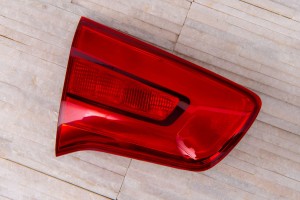 KIA SPORTAGE III SL 2014-2015 PO FACELIFTINGU LAMPA KLAPY TYLNEJ LEWA 924053W500