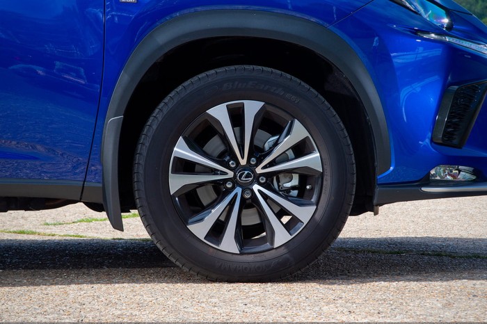 LEXUS NX 300h 2017-2021 PO FACELIFTINGU CHLAPACZE PK38978J01TP