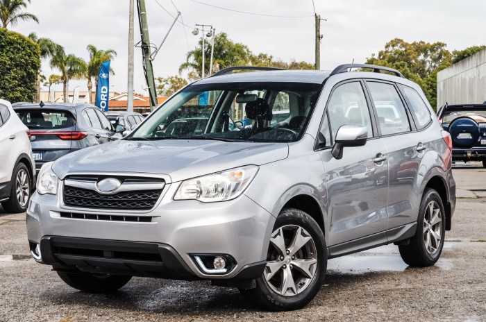 SUBARU FORESTER IV SJ 2012-2014 PRZED FACELIFTINGIEM ŚWIATŁA DO JAZDY DZIENNEJ LED