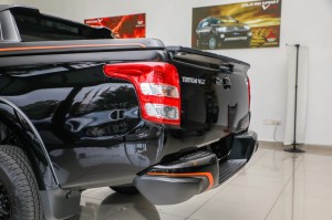 MITSUBISHI L200 / TRITON 2015-2019 PRZED LIFTINGIEM LAMPA TYLNA LEWA 6000607110