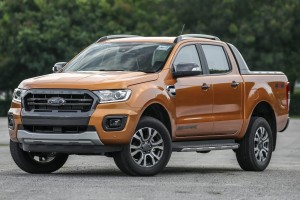 FORD RANGER T8 2019+ CHROMOWANE NAKŁADKI WLOTÓW POWIETRZA 3.2