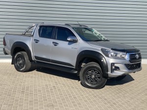 TOYOTA HILUX VIII AN120 2015+ OWIEWKI SZYB BOCZNYCH
