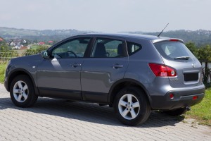 NISSAN QASHQAI I J10 2007-2010 PRZED FACELIFTINGIEM NAKŁADKA NA WYCIERACZKĘ TYLNĄ