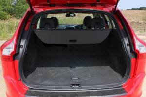 VOLVO XC60 I 2008-2017 ROLETA BAGAŻNIKA CZARNA