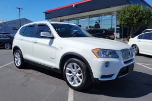 BMW X3 F25 2010-2014 PRZED FACELIFTINGIEM ZAŚLEPKA PRZEDNIEGO ZDERZAKA HAKA HOLOWNICZEGO A51117210474