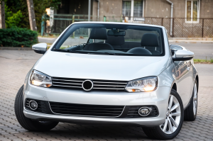 VOLKSWAGEN EOS 2011-2016 PO FACELIFTINGU LAMPA PRZECIWMGIELNA PRZEDNIA LEWA 5K0941699G