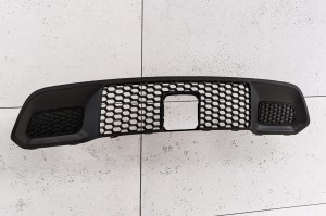 JEEP GRAND CHEROKEE IV WK2 2017-2021 PO DRUGIM FACELIFTINGU KRATKA ATRAPA PRZEDNIEGO ZDERZAKA Z TEMPOMATEM 68310778AB