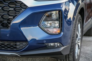 HYUNDAI SANTA FE IV TM 2018-2020 PRZED FACELIFTINGIEM LAMPA PRZECIWMGIELNA LED PRZEDNIA LEWA 92201S1100