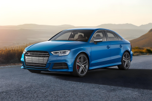 AUDI S3 8V 2017-2020 PO FACELIFTINGU CZARNA RAMKA GRILLA 8V3853651