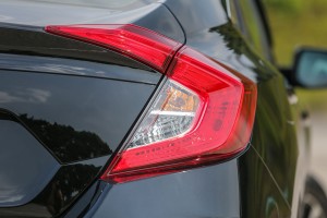 HONDA CIVIC X 2016-2019 SEDAN PRZED FACELIFTINGIEM LAMPA LED KLAPY TYLNEJ PRAWA 34150TBAA01