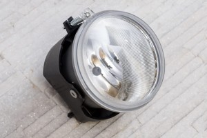 DODGE CHARGER LX 2006-2010 LAMPA PRZECIWMGIELNA PRZEDNIA 4805858AA L=P