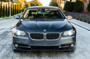 BMW SERIA 5 F10 2010-2017 ZAŚLEPKA SPRYSKWACZA REFLEKTORA PRAWA 51117246870