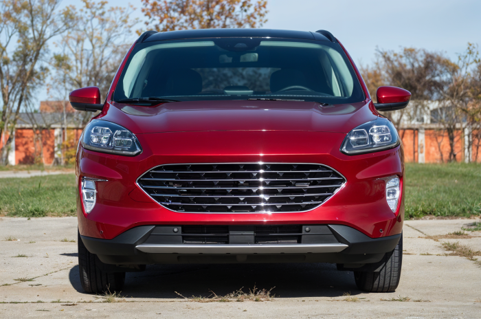 FORD ESCAPE MK4 IV 2019-2024 PRZED FACELIFTINGIEM ZDERZAK PRZEDNI LJ6Z17D957AAPTM