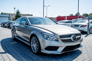 MERCEDES CLS C218 2014-2018 PO FACELIFTINGU CHROMOWANA LISTWA PRZEDNIEGO ZDERZAKA ŚRODKOWA A2188851774