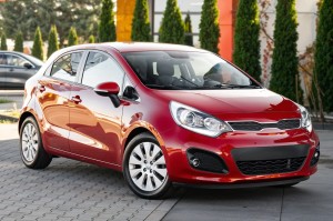 KIA RIO III UB 2011-2015 HATCHBACK PRZED FACELIFTINGIEM ZAŚLEPKA HALOGENU PRZEDNIEGO PRAWA 865841W200