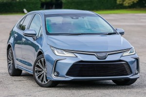 TOYOTA COROLLA XII E21 2019+ SEDAN KOMPLETNY ZDERZAK PRZEDNI Z GRILLEM 5211902Q10