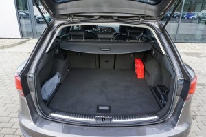 SEAT LEON MK3 III ST 2012-2020 KOMBI ROLETA BAGAŻNIKA CZARNA 5F9867811B