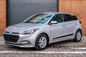HYUNDAI i20 II GB 2014-2018 PRZED FACELIFTINGIEM LAMPA PRZECIWMGIELNA PRZEDNIA LEWA 92201C8000