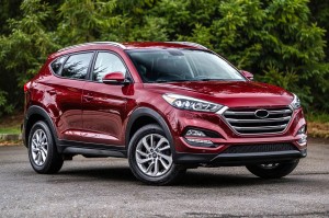 HYUNDAI TUCSON III TL 2015-2018 PRZED LIFTINGIEM LISTWA PRZEDNIEGO ZDERZAKA POD LED PRAWA 86528D7010