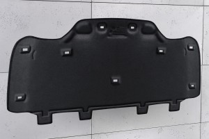 VOLVO XC40 2018+ WYGŁUSZENIE MASKI Z KOMPLETEM SPINEK 31442796 / 32347589