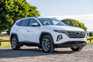 HYUNDAI TUCSON IV NX4 2020-2024 PRZED FACELIFTINGIEM KRATKA PRZEDNIEGO ZDERZAKA PRAWA 865C2N7000