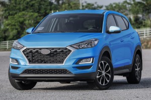 HYUNDAI TUCSON III TL 2018-2020 PO FACELIFTINGU LAMPA PRZECIWMGIELNA DRL LED LEWA 92201D7600