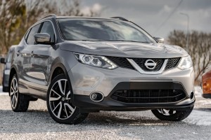 NISSAN QASHQAI II J11 2014-2017 PRZED LIFTINGIEM KOMPLETNY ZDERZAK PRZEDNI 620224EA0H
