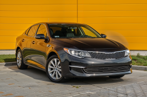 KIA OPTIMA IV JF 2015-2018 PRZED LIFTINGIEM CHROMOWANA LISTWA ZDERZAKA PRZEDNIEGO PRAWA 86564D5000