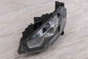 HONDA CIVIC X 2016-2019 PRZED FACELIFTINGIEM LAMPA PRZEDNIA LED LEWA 33150TBAA01