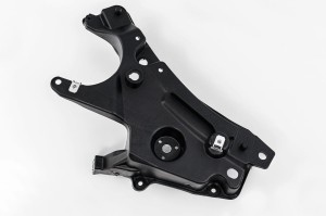 VOLVO S90 2016+ MOCOWANIE PRZEDNIEGO BŁOTNIKA ŚLIZG LEWY 31447897